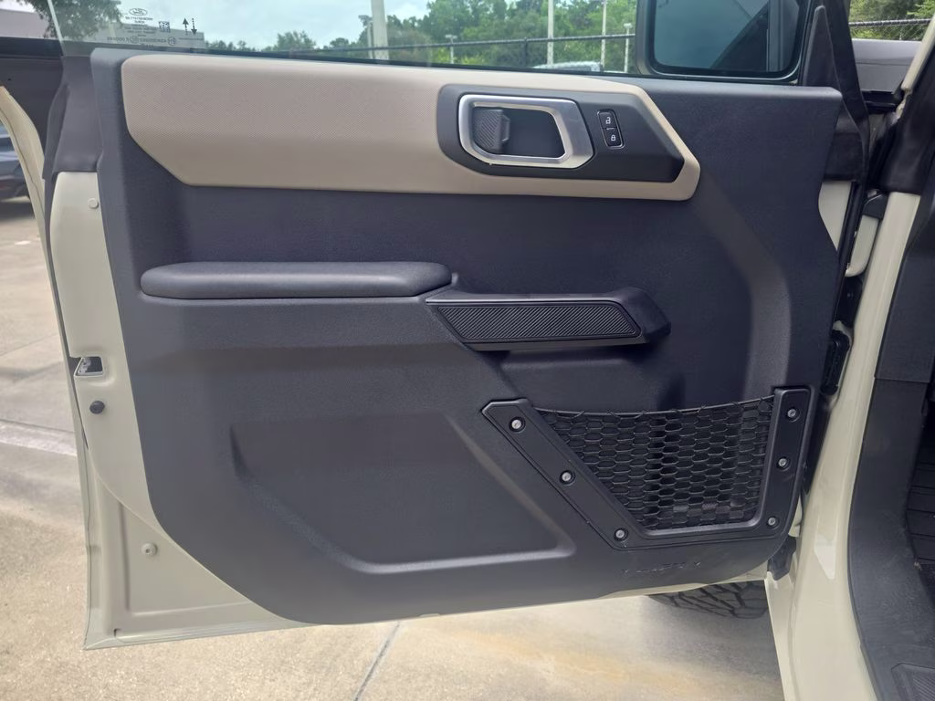 2026 Desert Sand Ford Bronco Big Bend 4X4 SUV