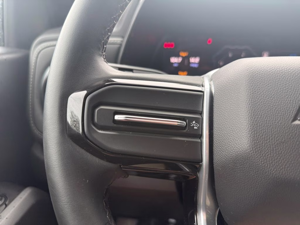2024 Summit White Chevrolet Colorado LT RWD Truck