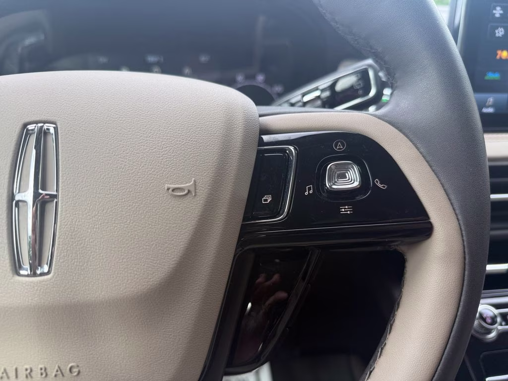 2022 Red Lincoln Corsair Standard FWD SUV