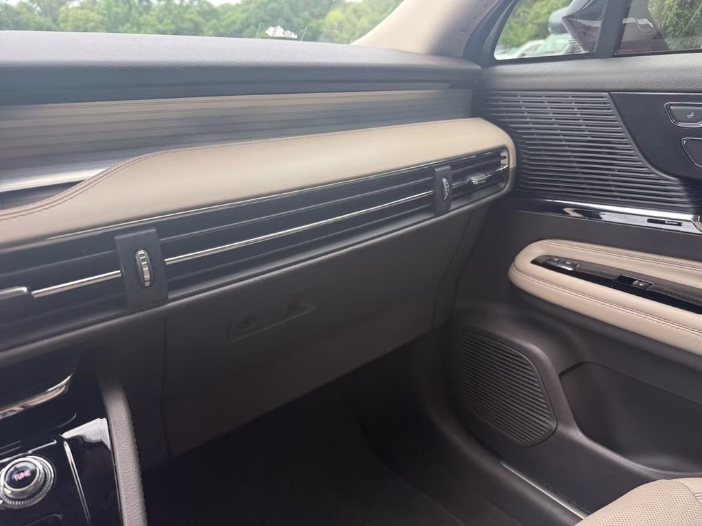 2022 Red Lincoln Corsair Standard FWD SUV