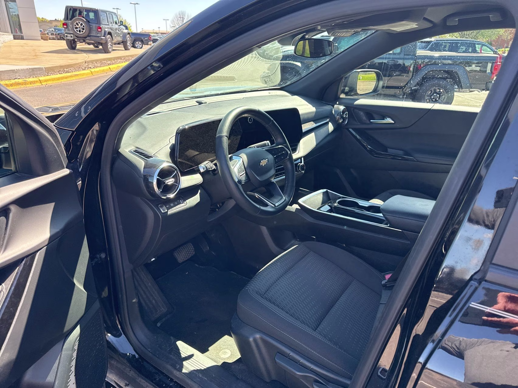2025 Mosaic Black Metallic Chevrolet Equinox LT AWD SUV