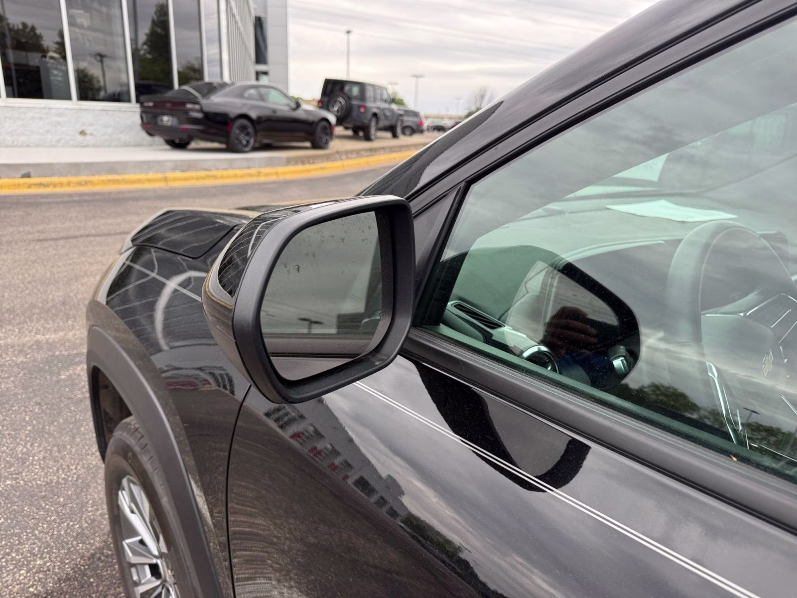 2025 Mosaic Black Metallic Chevrolet Equinox LT AWD SUV