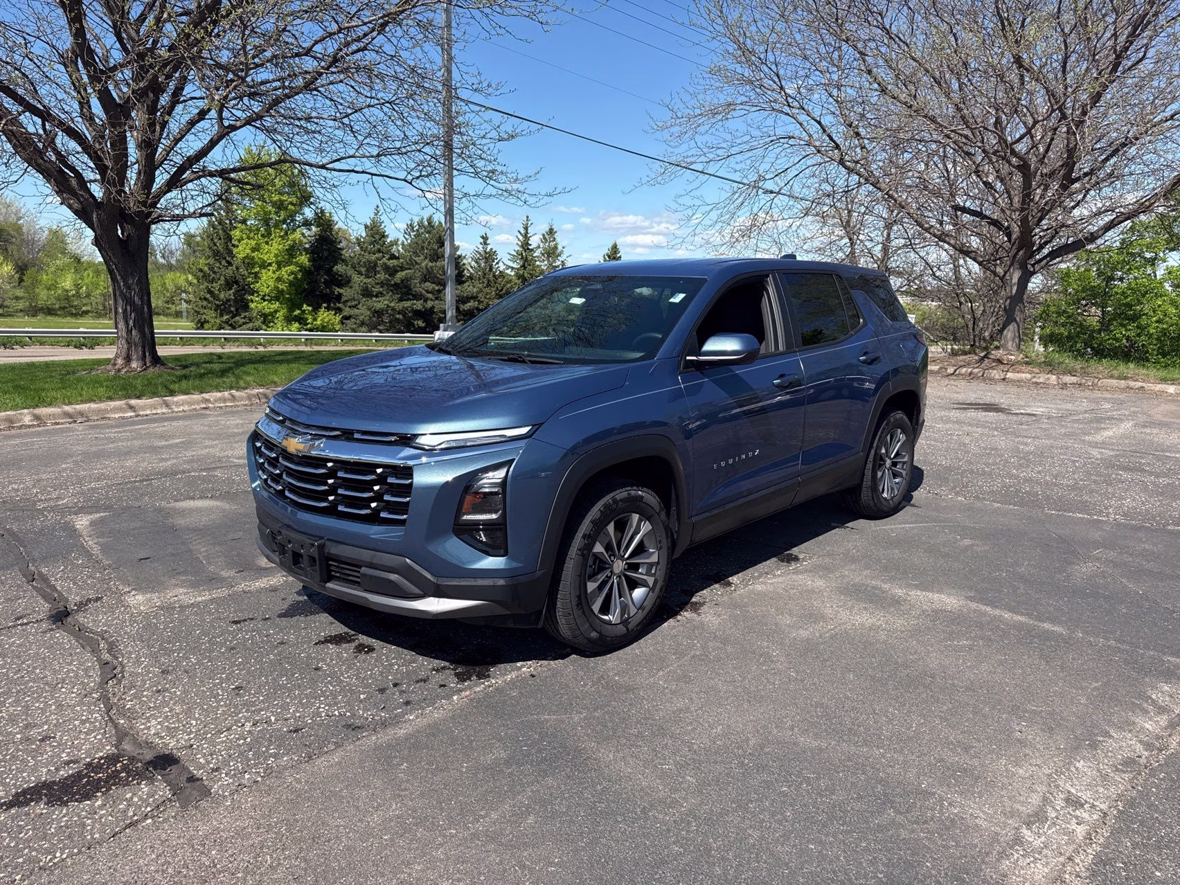 2025 Lakeshore Blue Metallic Chevrolet Equinox LT AWD SUV