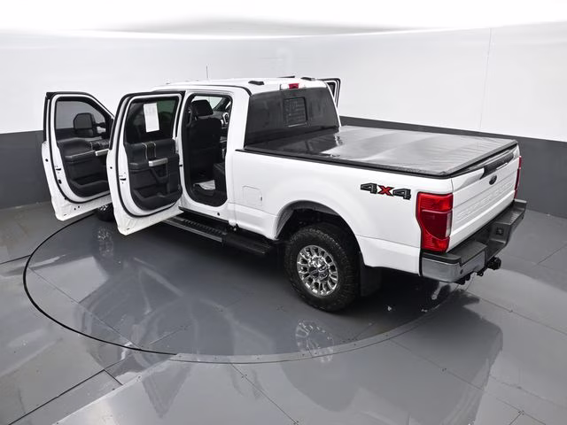 2022 Oxford White Ford Super Duty F-250 SRW Lariat 4X4 Truck