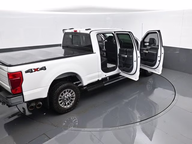 2022 Oxford White Ford Super Duty F-250 SRW Lariat 4X4 Truck