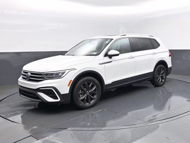 2022 Volkswagen Tiguan 2.0T SE 4Motion's photo