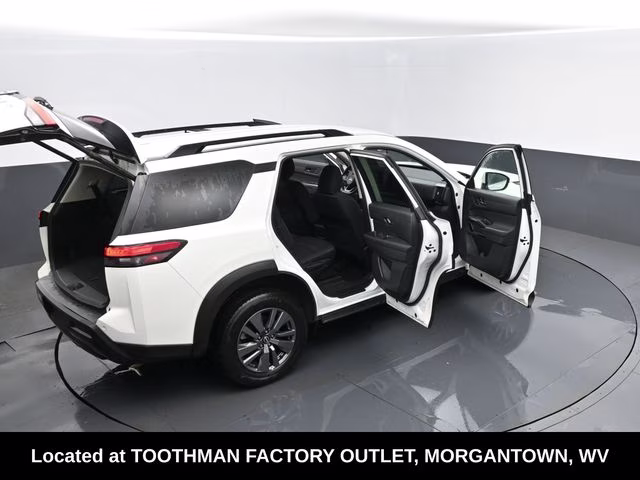 2025 Glacier White Nissan Pathfinder SV 4X4 SUV