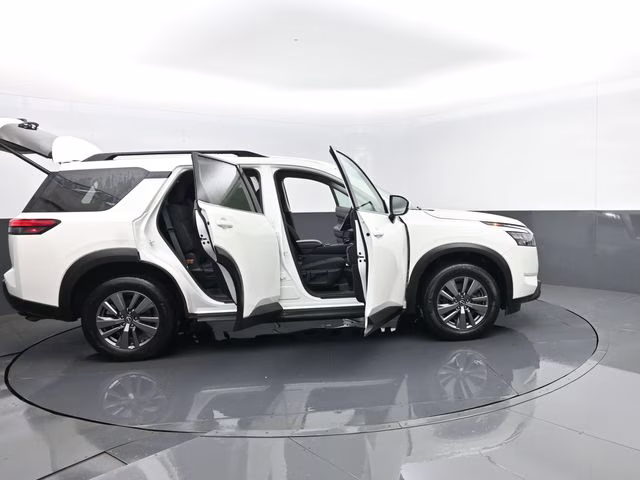 2025 Glacier White Nissan Pathfinder SV 4X4 SUV
