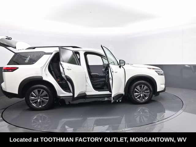 2025 Glacier White Nissan Pathfinder SV 4X4 SUV