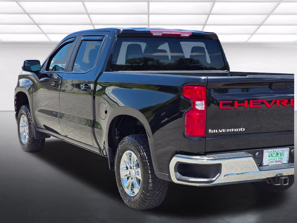 2022 Black Chevrolet Silverado 1500 LTD LT 4X4 Truck