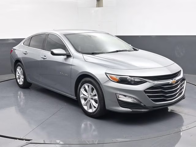 2024 Sterling Gray Metallic Chevrolet Malibu LT FWD Sedan