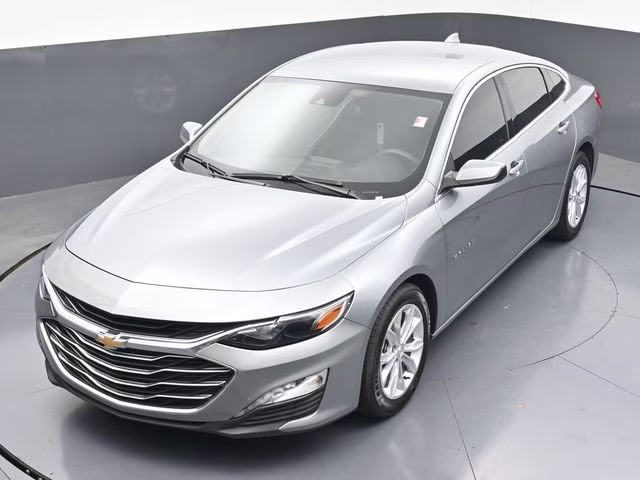 2024 Sterling Gray Metallic Chevrolet Malibu LT FWD Sedan