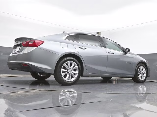 2024 Sterling Gray Metallic Chevrolet Malibu LT FWD Sedan