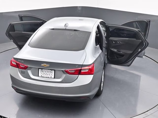 2024 Sterling Gray Metallic Chevrolet Malibu LT FWD Sedan