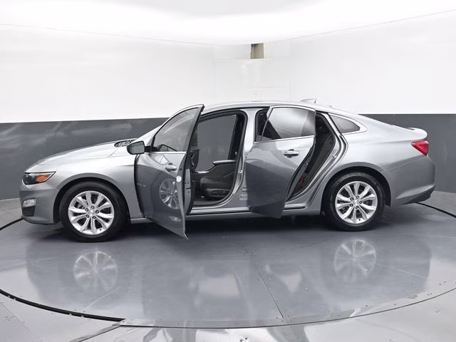 2024 Sterling Gray Metallic Chevrolet Malibu LT FWD Sedan