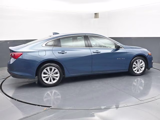 2024 Lakeshore Blue Metallic Chevrolet Malibu LT FWD Sedan