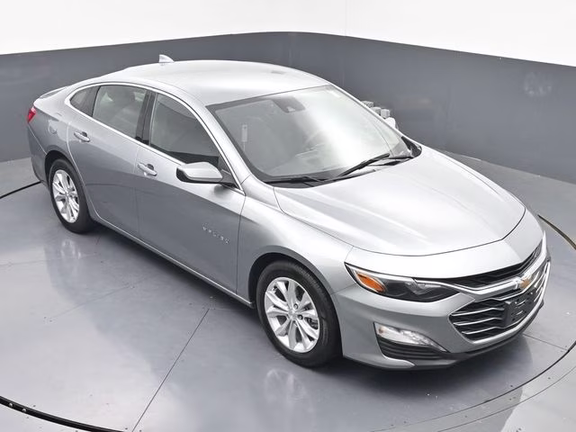 2024 Sterling Gray Metallic Chevrolet Malibu LT FWD Sedan