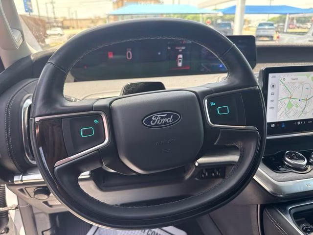 2025 Oxford White Ford Expedition Platinum 4X4 SUV