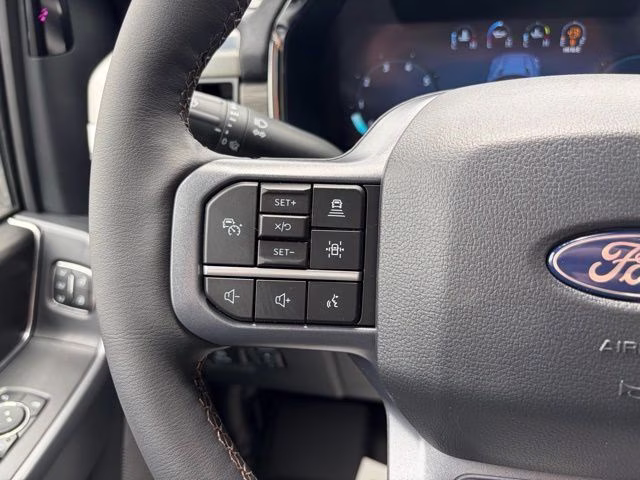 2026 Avalanche Ford F-150 Lariat 4X4 Truck