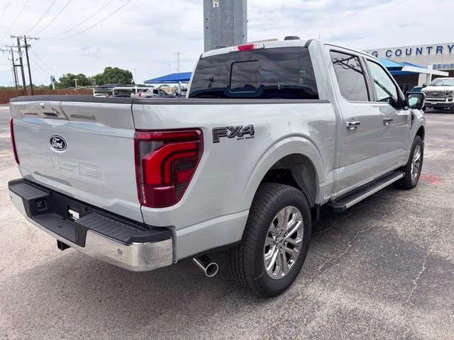2026 Avalanche Ford F-150 Lariat 4X4 Truck