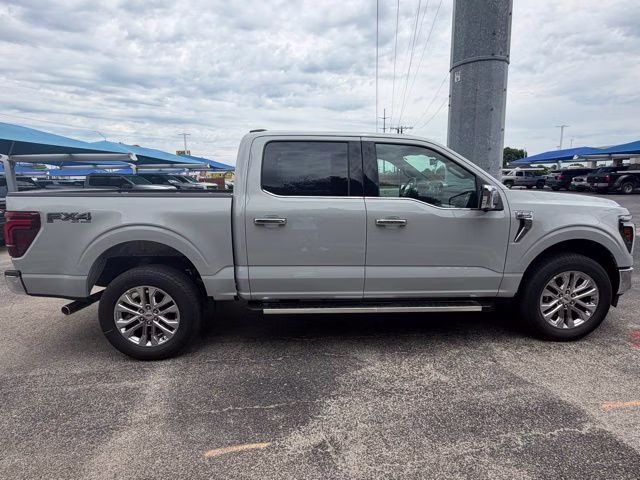 2026 Avalanche Ford F-150 Lariat 4X4 Truck
