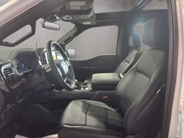 2026 White Metallic Ford F-150 Lariat Black Appearance 4X4 Truck