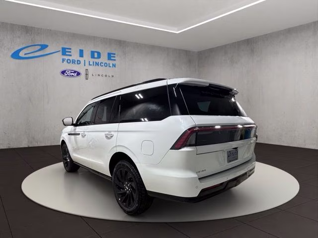 2026 Pristine White Met TC Lincoln Navigator Reserve 4X4 SUV