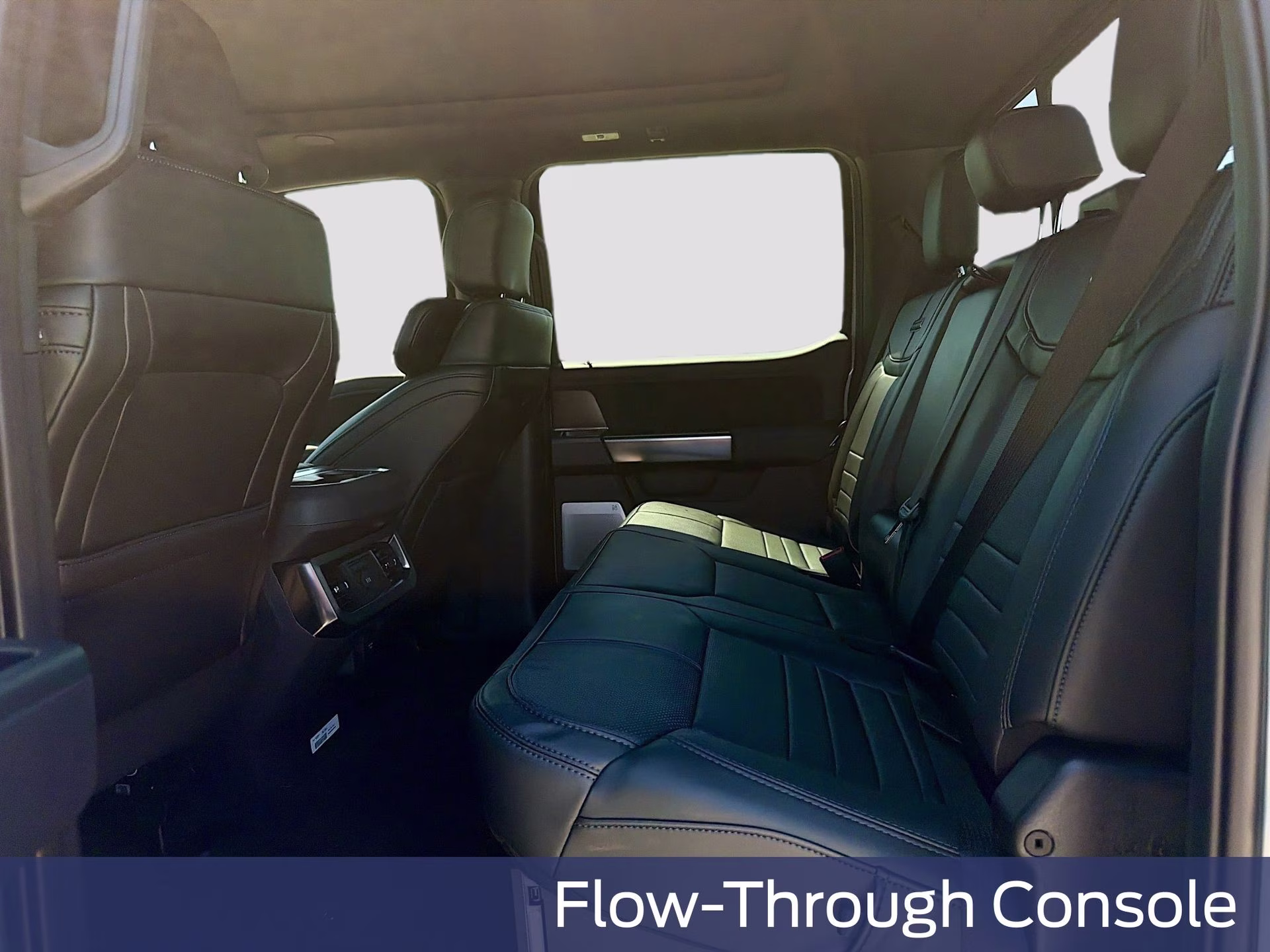 2026 Avalanche Ford Super Duty F-350 DRW Platinum 4X4 Truck