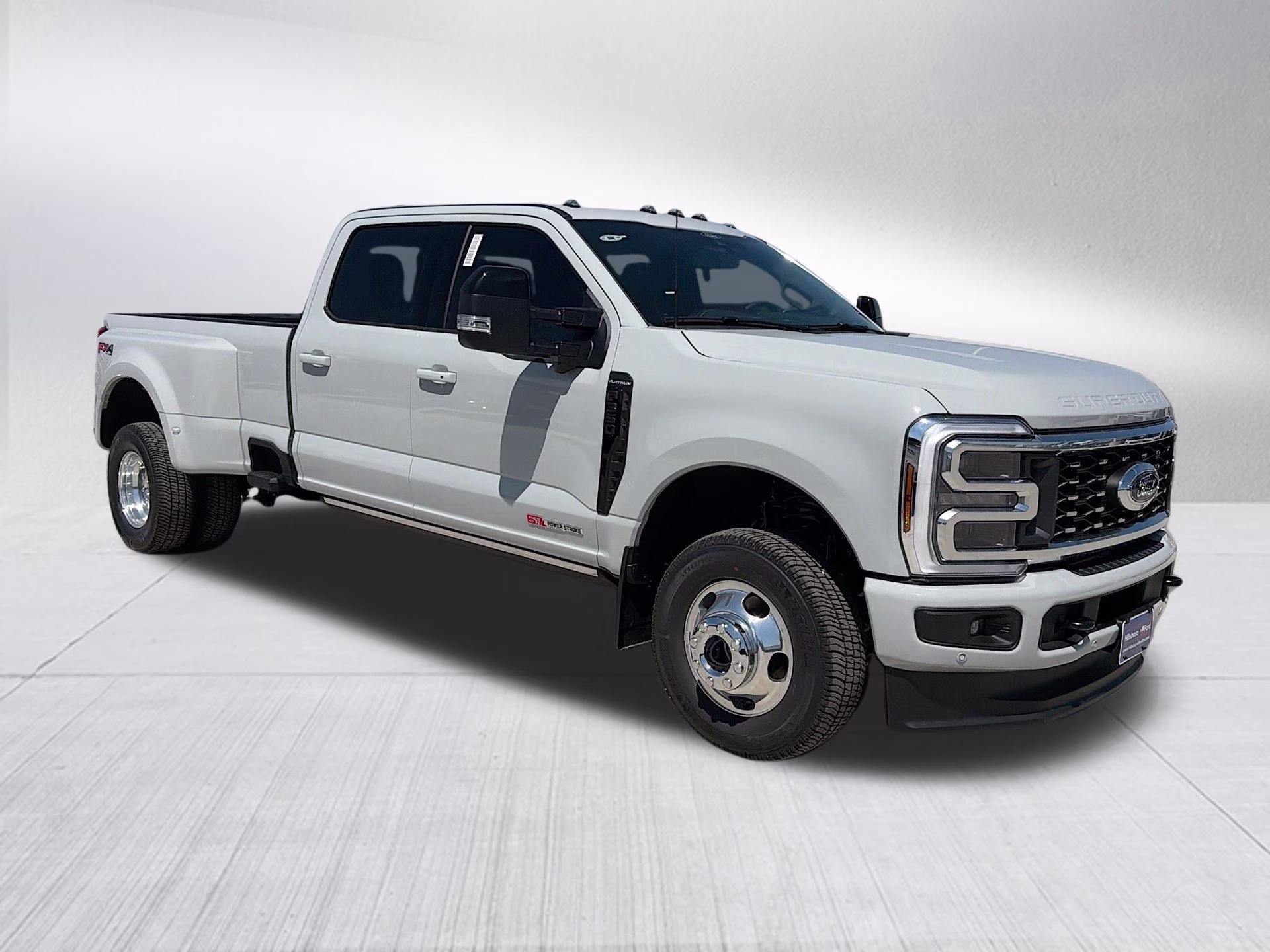 2026 Avalanche Ford Super Duty F-350 DRW Platinum 4X4 Truck