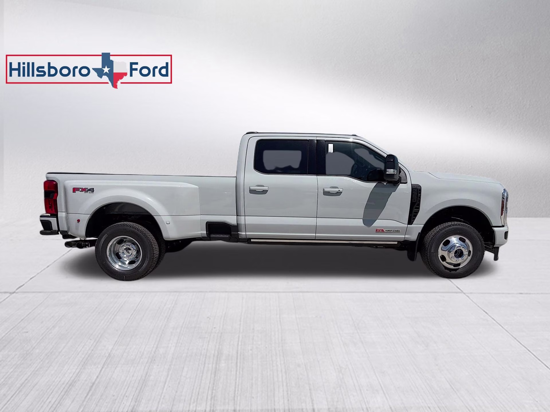 2026 Avalanche Ford Super Duty F-350 DRW Platinum 4X4 Truck
