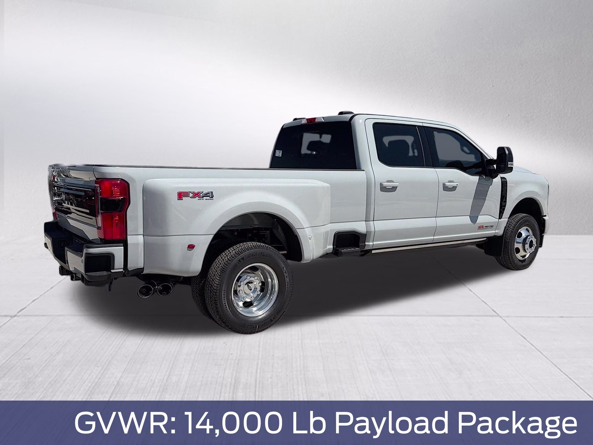 2026 Avalanche Ford Super Duty F-350 DRW Platinum 4X4 Truck