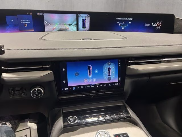 2026 Pristine White Met TC Lincoln Navigator Reserve 4X4 SUV