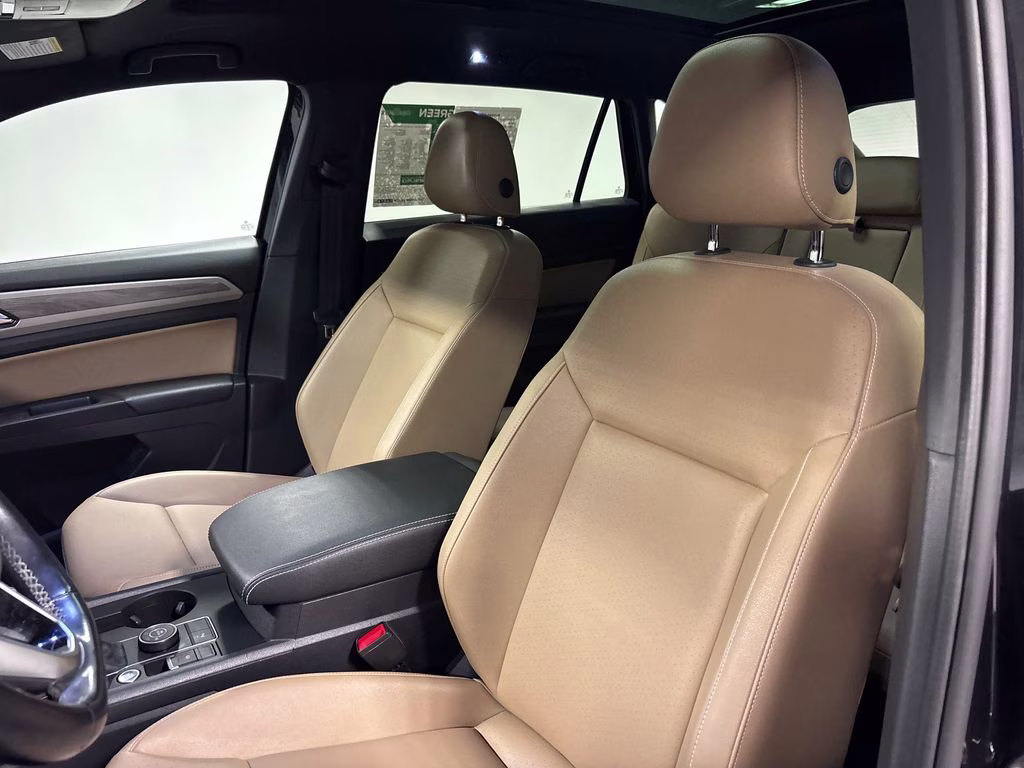 2020 Deep Black Volkswagen Atlas Cross Sport 3.6L V6 SE w/Technology AWD SUV