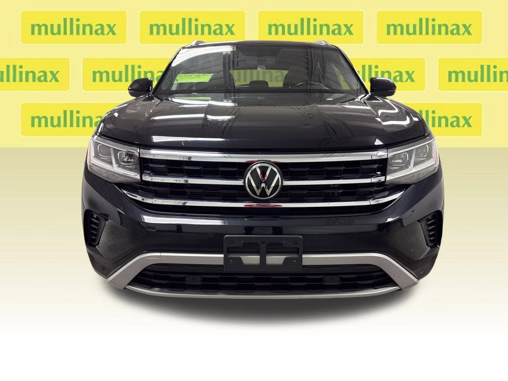 2020 Deep Black Volkswagen Atlas Cross Sport 3.6L V6 SE w/Technology AWD SUV