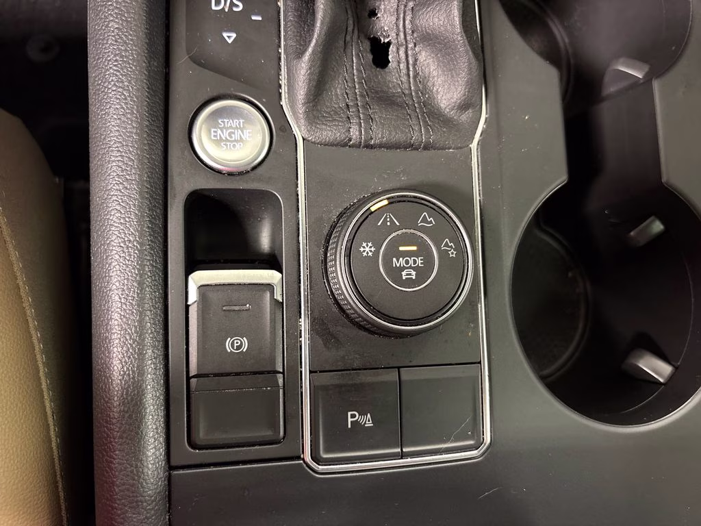 2020 Deep Black Volkswagen Atlas Cross Sport 3.6L V6 SE w/Technology AWD SUV