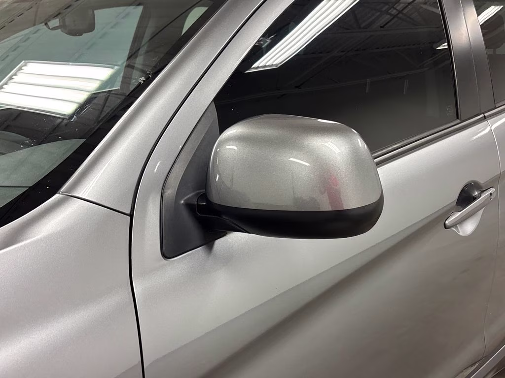 2024 Mercury Gray Metallic Mitsubishi Outlander Sport 2.0 ES 4X4 SUV