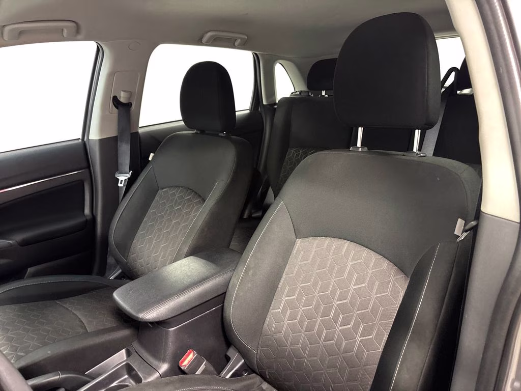 2024 Mercury Gray Metallic Mitsubishi Outlander Sport 2.0 ES 4X4 SUV