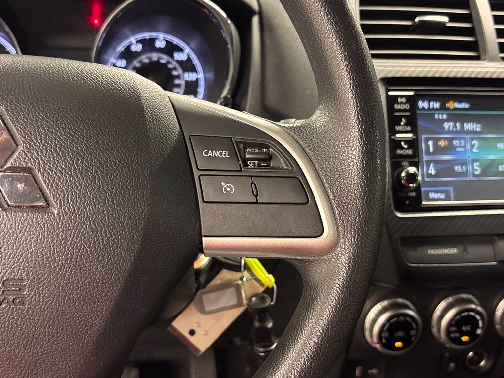 2024 Mercury Gray Metallic Mitsubishi Outlander Sport 2.0 ES 4X4 SUV