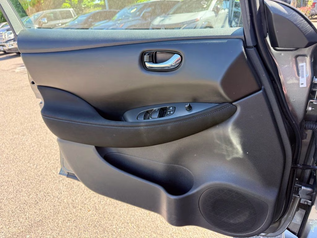 2024 Gun Metallic Nissan LEAF S FWD Hatchback