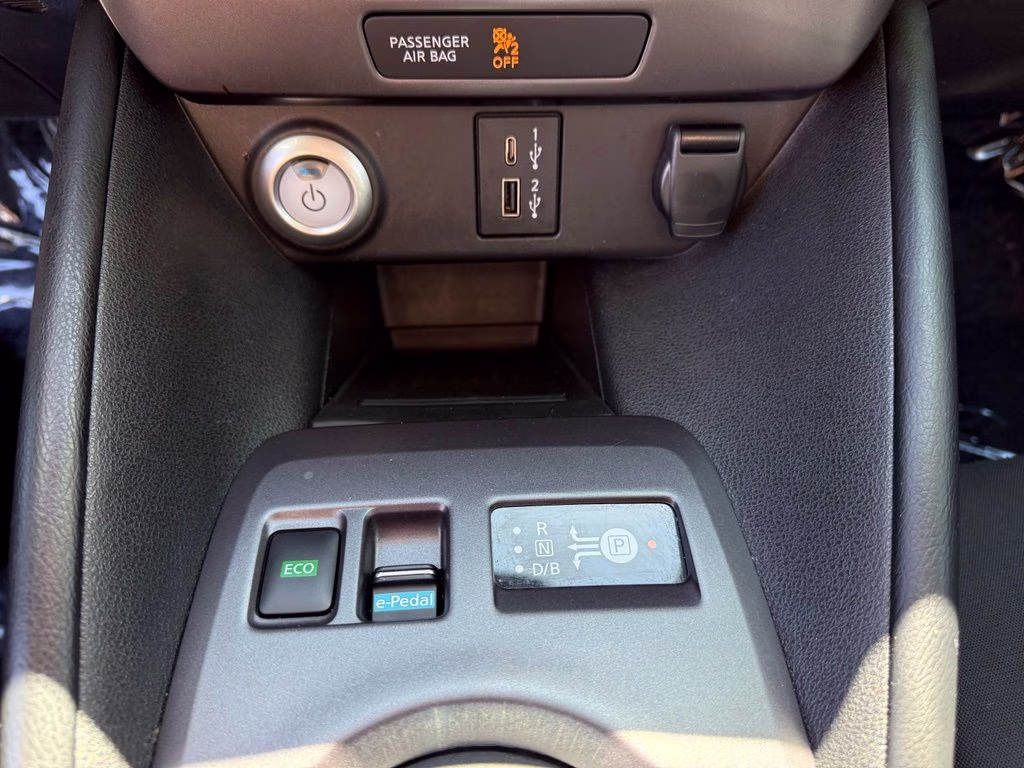 2024 Gun Metallic Nissan LEAF S FWD Hatchback