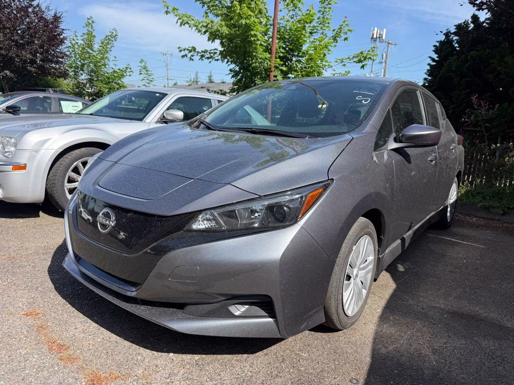 2024 Gun Metallic Nissan LEAF S FWD Hatchback