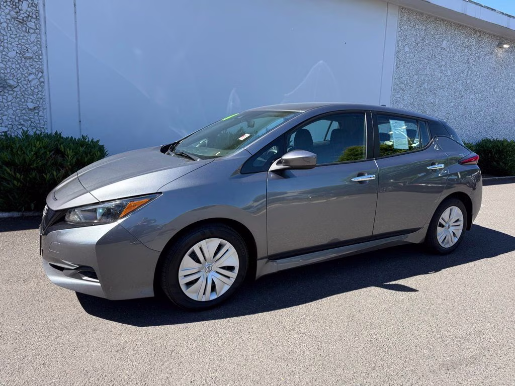 Used 2024 Nissan LEAF S with VIN 1N4AZ1BV0RC555606 for sale in Portland, OR
