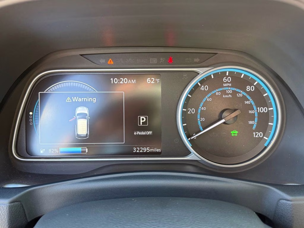 2024 Gun Metallic Nissan LEAF S FWD Hatchback