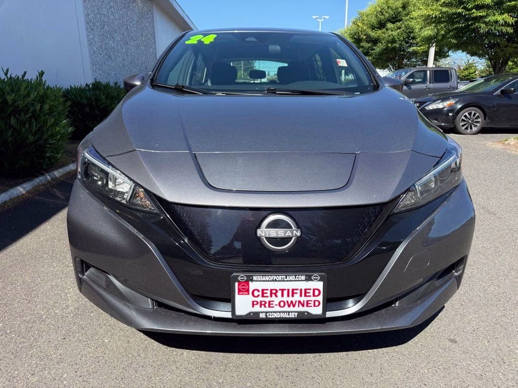2024 Gun Metallic Nissan LEAF S FWD Hatchback