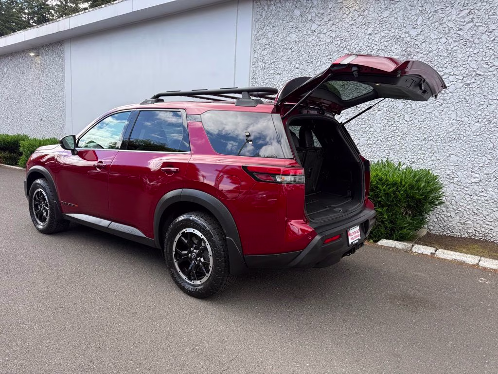 2023 Scarlet Ember Tintcoat Nissan Pathfinder Rock Creek 4X4 SUV