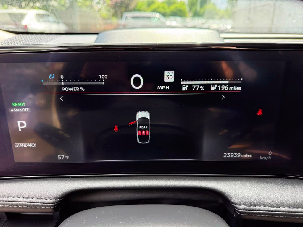 2024 Everest White Pearl Tricoat/Black Diamond Pearl Nissan ARIYA ENGAGE FWD SUV