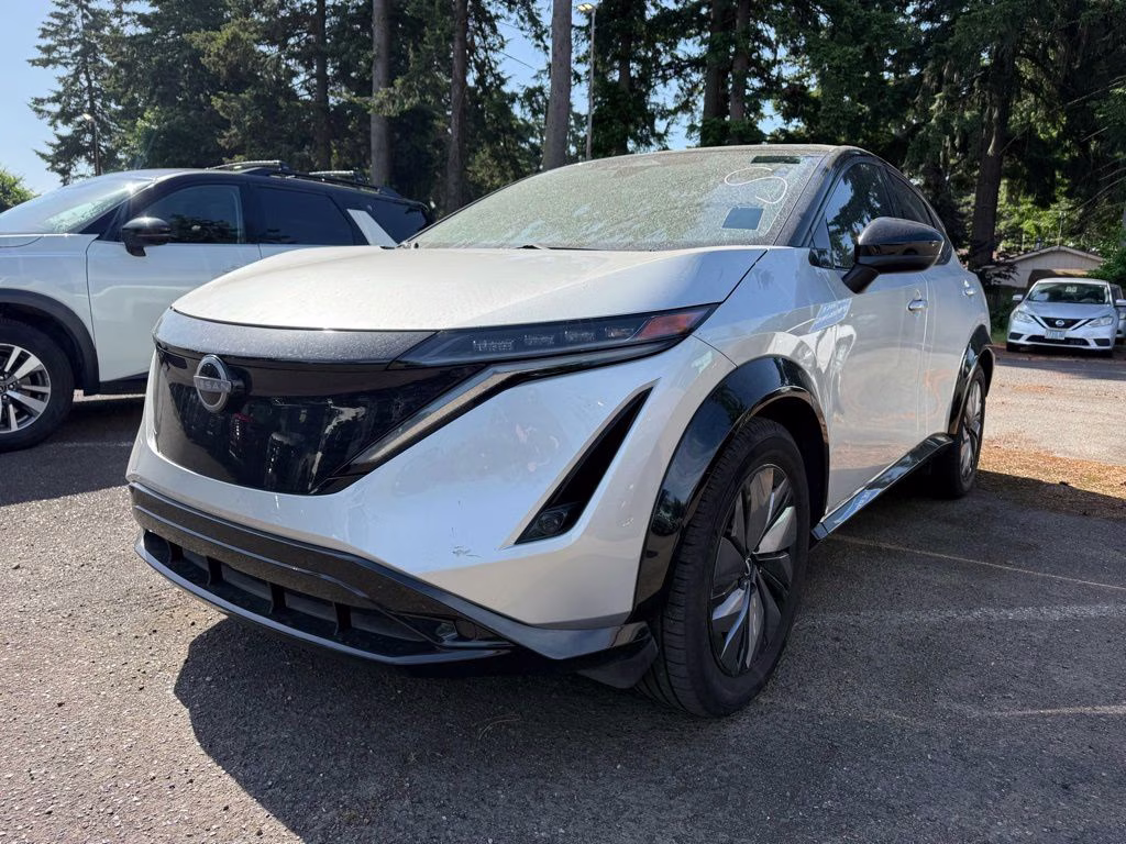 2023 Brilliant Silver Metallic/Black Diamond Pearl Nissan ARIYA ENGAGE+ e-4ORCE AWD SUV