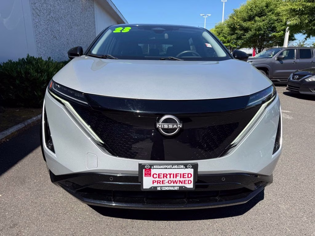 2023 Brilliant Silver Metallic/Black Diamond Pearl Nissan ARIYA ENGAGE+ e-4ORCE AWD SUV