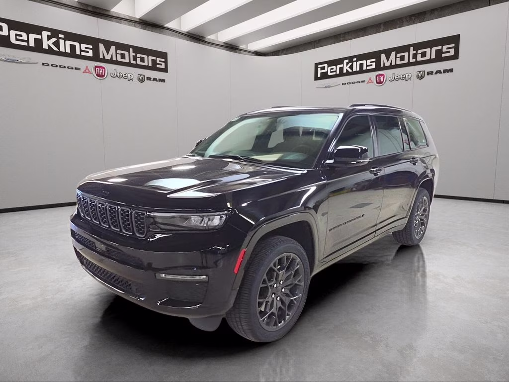 2024 Diamond Black Crystal Pearlcoat Jeep Grand Cherokee L Summit 4X4 SUV