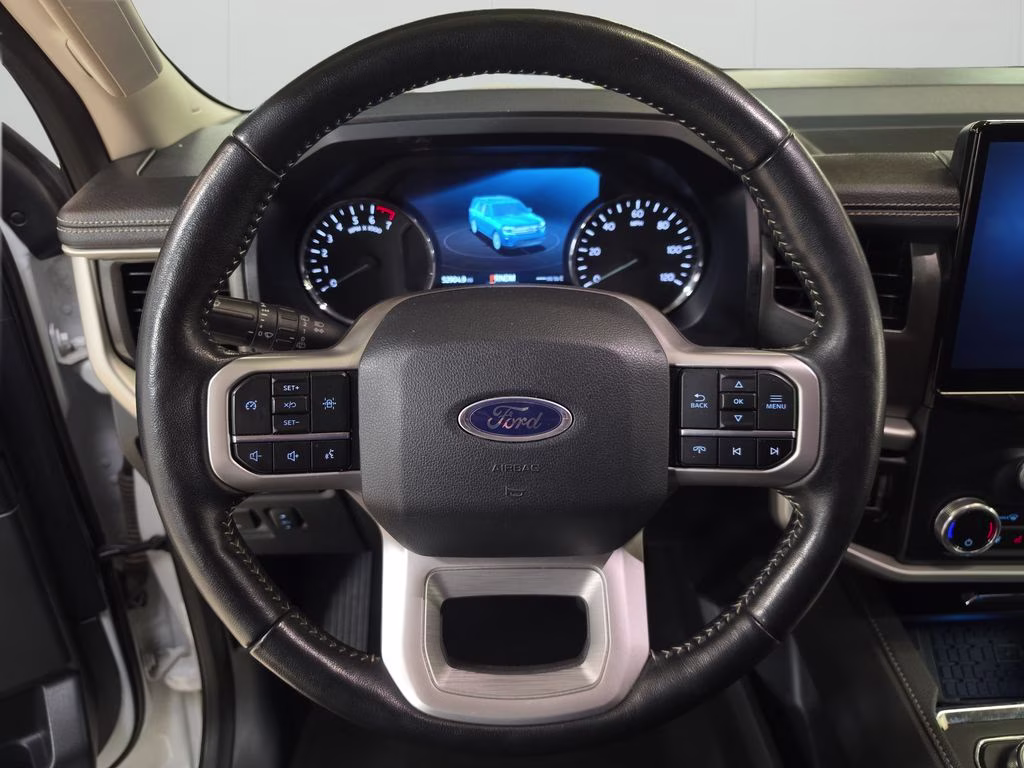 2024 Oxford White Ford Expedition XLT 4X4 SUV